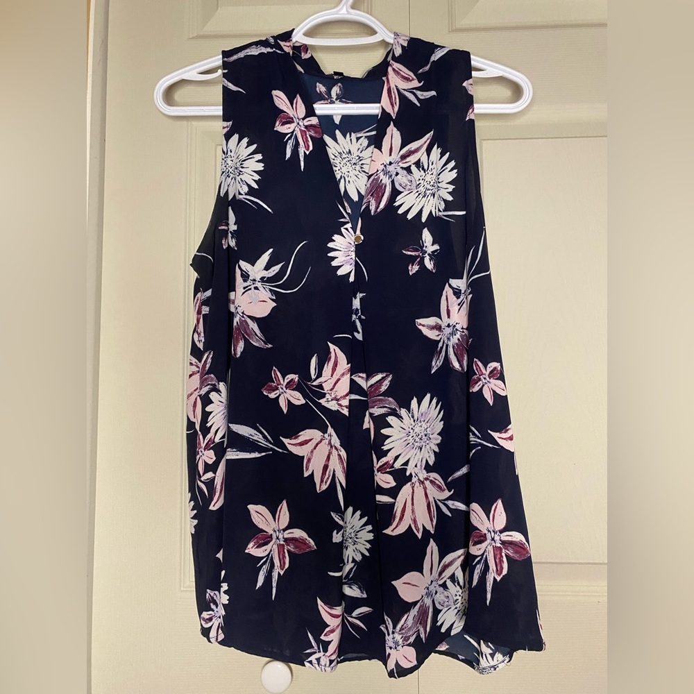 4/$20 Dynamite Floral Blouse Tank Top